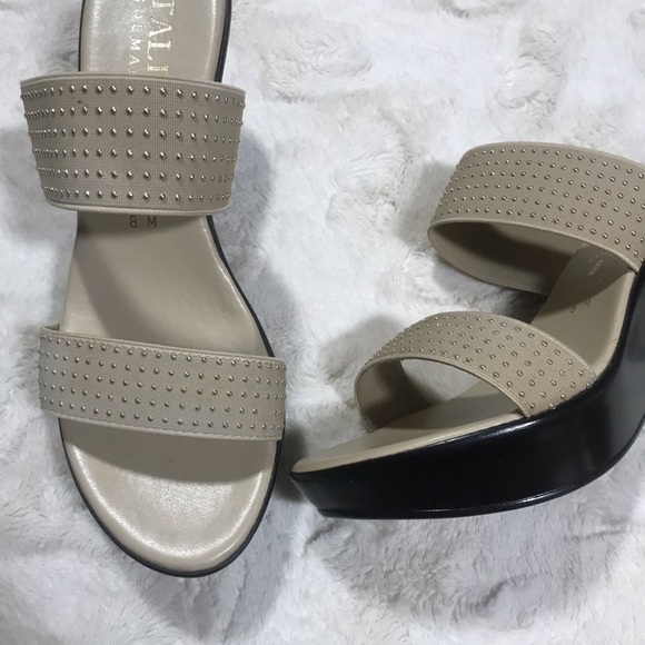 Italian ShoeMakers Wedge Heel Sandal 8 1/2M - Picture 2 of 10